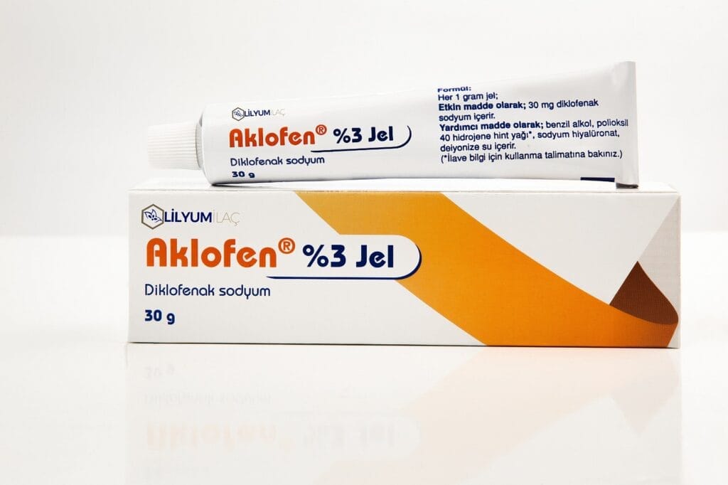 AKLOFEN %3 JEL (30 GR) 1 AKLOFEN 3 JEL 30 GR 19294